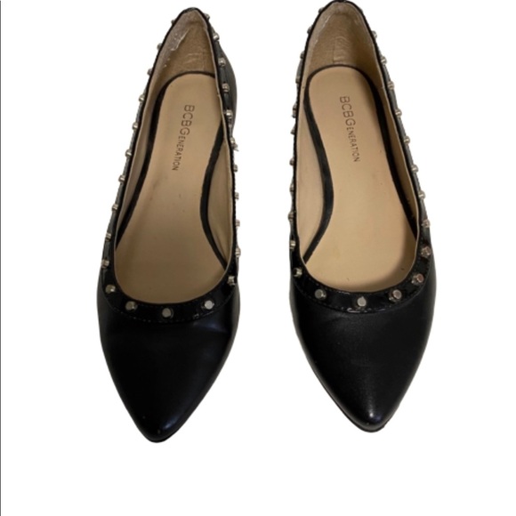 BCBGeneration Women’s studded black flats Size 6B/36 - Picture 1 of 6